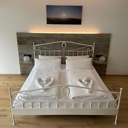 Isartaler Hoamat Haus Apartment Mittenwald Bagian luar foto
